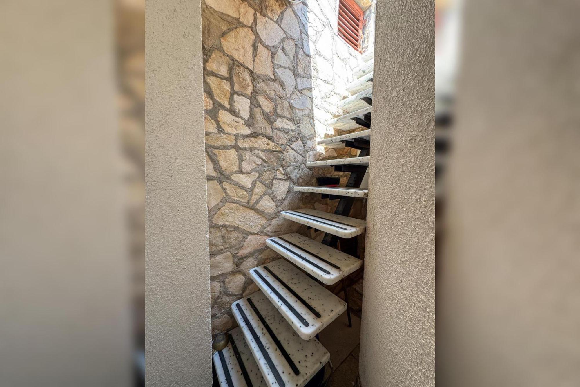 Apartments Voltera Parking Space Near The House Betina  Exterior foto